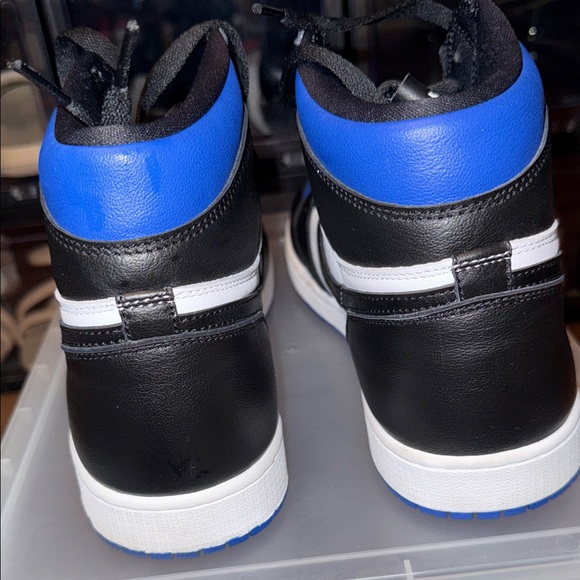 Mens Jordan Air 1 Retro High OG "Royal Toe" sneakers Black - Picture 4 of 11